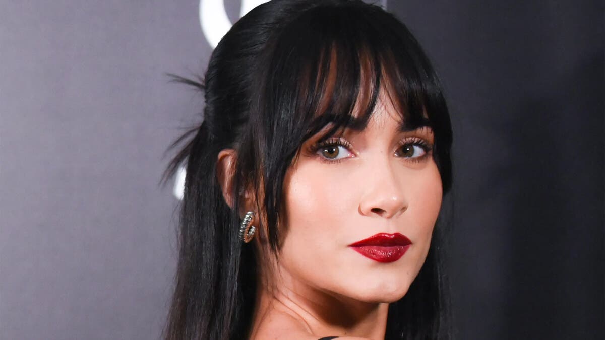 Aitana con hime cut.