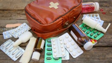 La guía definitiva para preparar tu botiquín de verano y viajar sin preocupaciones