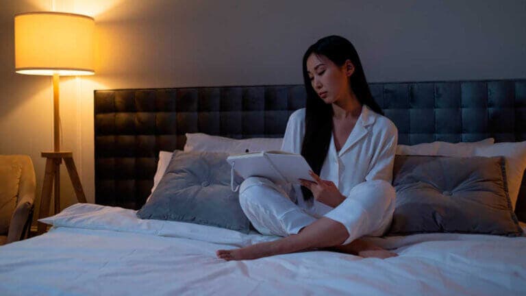 El hábito estoico que prepara tu mente para un sueño profundo y reparador