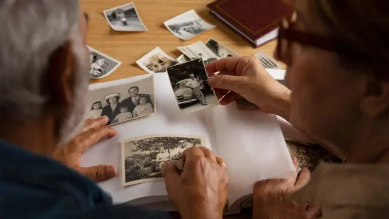 Por qué parece que el tiempo pasa más rápido a medida que envejecemos