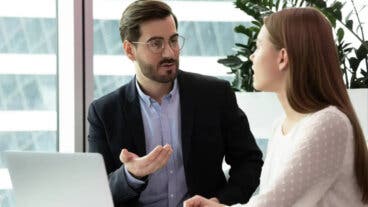 Cómo mostrar tu desacuerdo con clase, sin quejarte ni ponerte a la defensiva