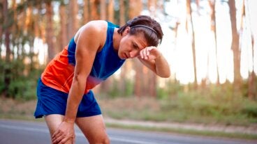 Los riesgos de correr solo los fines de semana que quizá no conocías