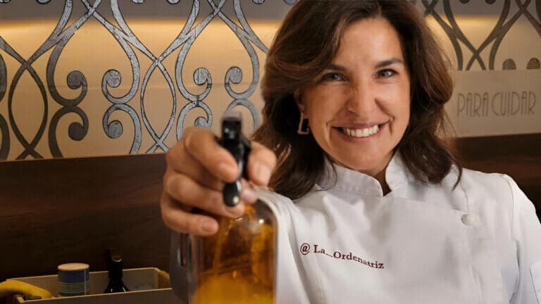 La Ordenatriz, gurú de limpieza: "Así elimino el mal olor de cualquier textil que no puedo lavar con frecuencia"