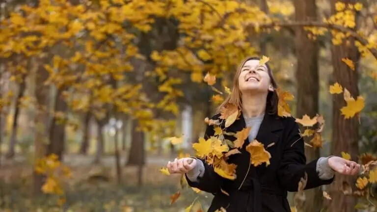 5 hábitos diarios para mantener tu ánimo arriba empezando el otoño