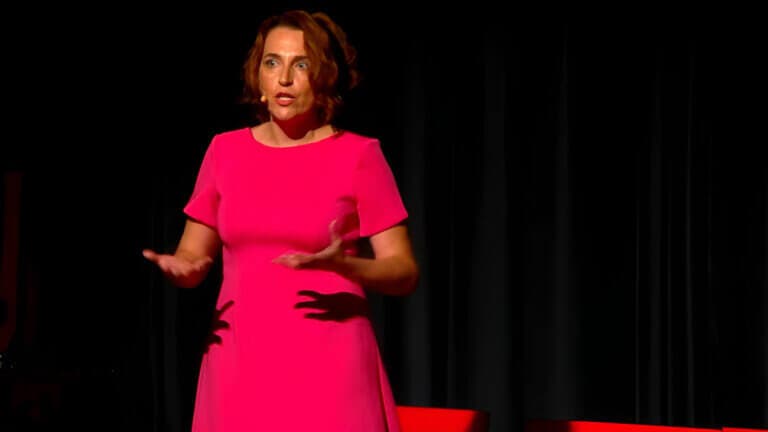 Susana Ivorra, psicóloga y sexóloga: "Enamorarte sin miedo es posible si dejas de buscar fallas en el otro"