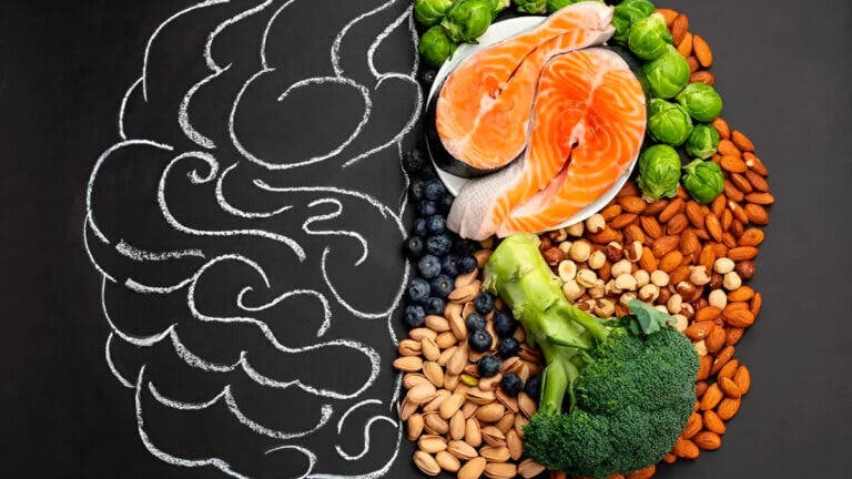 5 vitaminas clave que influyen en tu salud emocional y en tu estado de ánimo