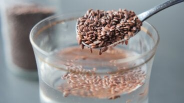 Agua de linaza: 5 motivos para beberla en tu rutina diaria