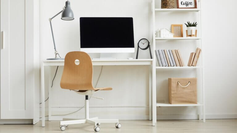 7 objetos que los expertos del orden eliminan en su espacio de trabajo o estudio