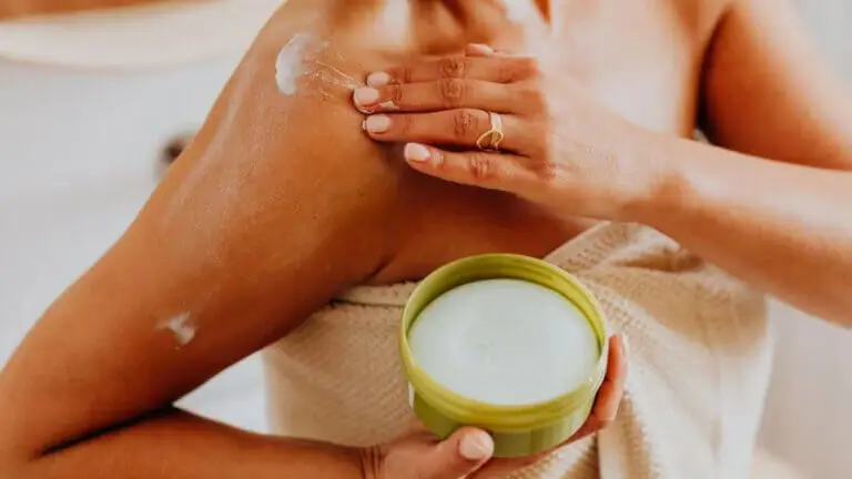 Tu piel seca después del verano tiene solución: 5 pasos para hidratarla este otoño