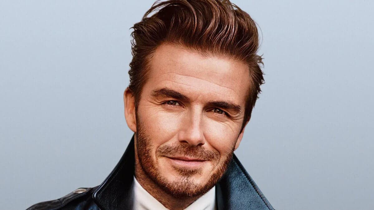 David Beckham con su corte de pelo pompadour