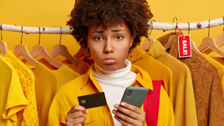 Así es cómo el desinfluencing puede cambiar tu relación con las compras