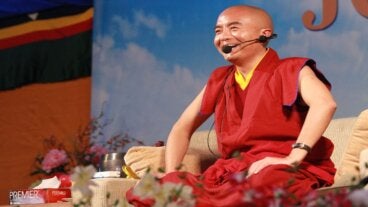 Yongey Rinpoche, maestro budista: "Dejar de buscar la calma es el primer paso para encontrarla"