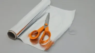 ¿Afilar tijeras con papel de aluminio? La verdad de este truco (y lo que SÍ funciona)