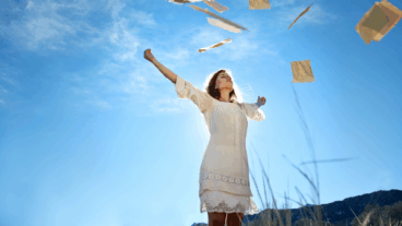 Aprende cómo soltar lo que ya no te sirve para vivir en bienestar