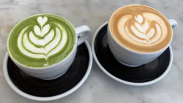 Cambiar el café por té matcha: esto ocurre en tu cuerpo después de una semana