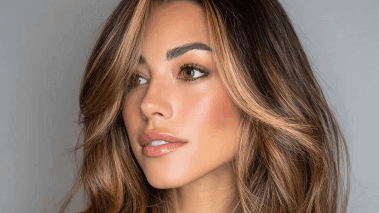 Mechas 'Tiger Eye': el estilo de cabello que ilumina los tonos castaños