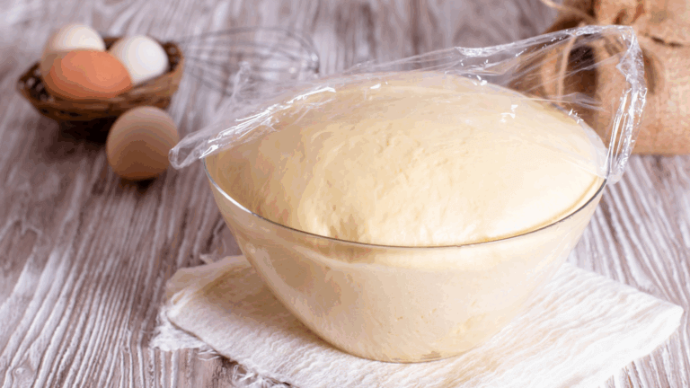 7 trucos de cocina con papel film que usan los chefs (y que no te lo cuentan)