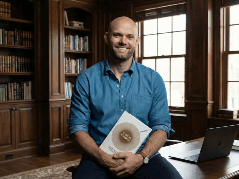 “1 % mejor cada día”: la estrategia de James Clear para desarrollar tu potencial sin abrumarte