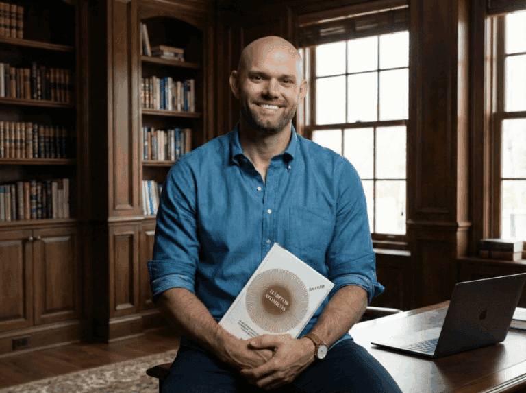 “1 % mejor cada día”: la estrategia de James Clear para desarrollar tu potencial sin abrumarte