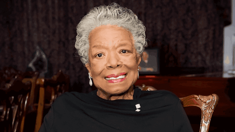 Maya Angelou, poeta, "El coraje es la más importante de todas las virtudes"