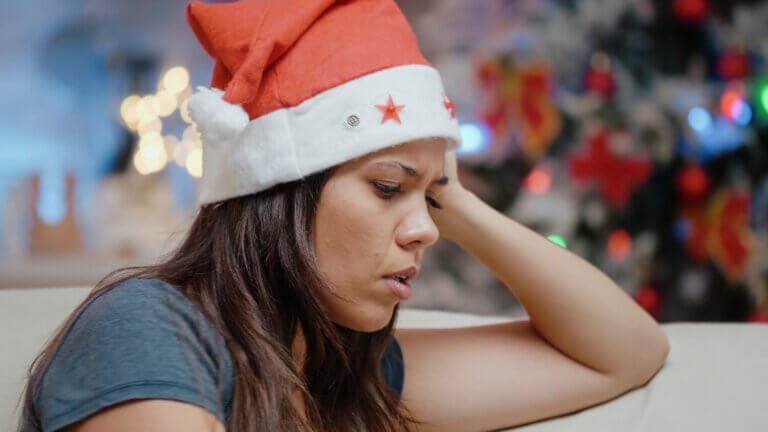 Resaca emocional después de Navidad: ¿por qué te sientes raro después de la celebración?