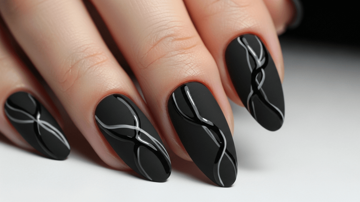 Uñas velvet mate con detalles brillosos