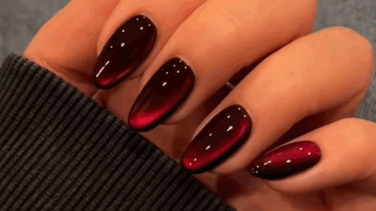 "Velvet Cat Eye", La manicura más deseada de Navidad: 7 estilos para pedirla en el salón