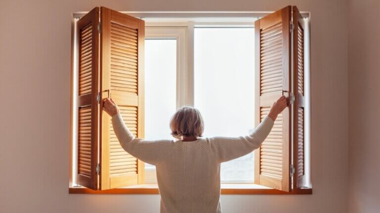 Mira qué pasa cuando no ventilas tu casa en invierno