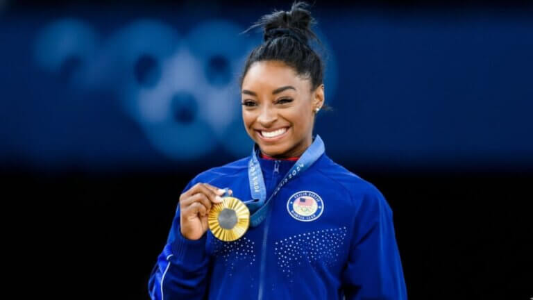 Simone Biles: "Prefiero arrepentirme de los riesgos que no funcionaron que de las oportunidades que no tomé"