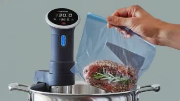 Cómo usar la técnica "Sous Vide" en casa para cocinar proteínas siempre tiernas y jugosas en su punto