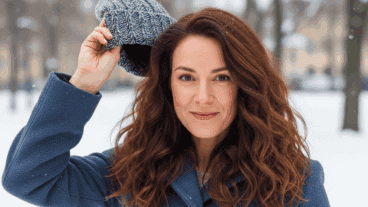 3 consejos para que tu cabello se vea bien cuando usas gorro en invierno