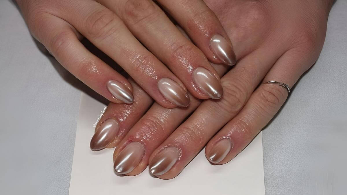 Uñas con efecto degradado glaseado