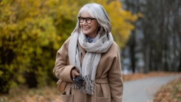 7 formas de llevar la bufanda para verte elegante y protegerte del frío