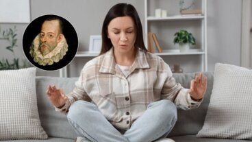 Miguel de Cervantes, poeta español, "Confía en el tiempo, que suele dar dulces salidas a muchas amargas dificultades"