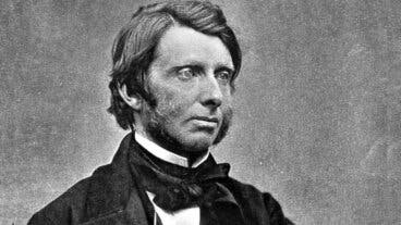 John Ruskin: "Es mejor perder tu orgullo con alguien a quien amas que perder a esa persona"