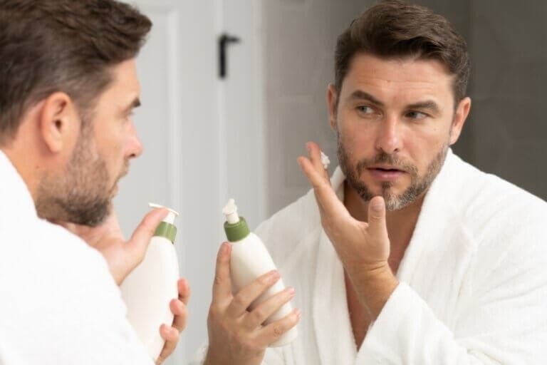 Barba que pica y con "caspita": 5 cuidados en casa para una piel más cómoda y sana