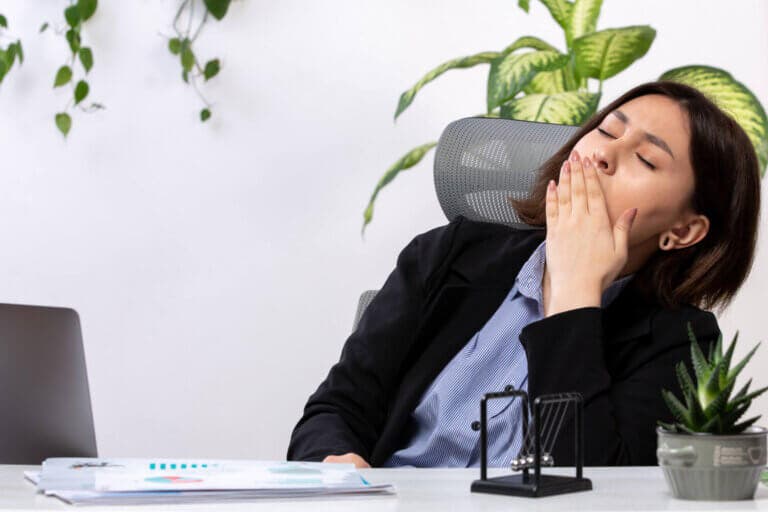 Dormiste mal, pero debes continuar: 6 maneras de activarte sin forzar tu cuerpo