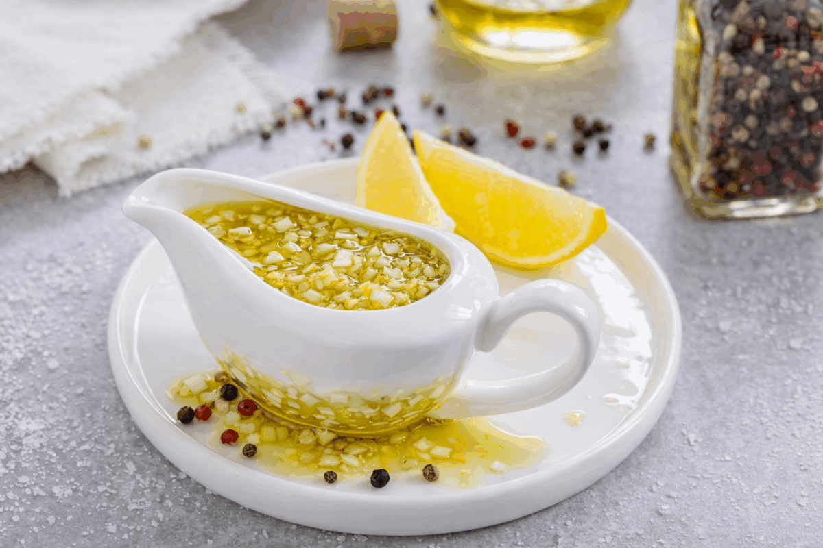 Aderezo con ajo, cebolla y jugo de limón