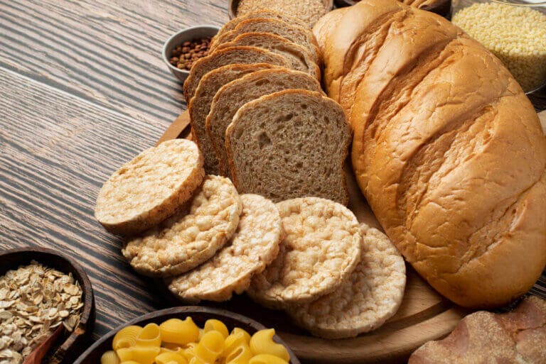 La verdadera razón para comer más alimentos integrales y cómo hacerlo sin cambiarlo todo