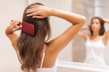 Cómo cepillarte el cabello sin romperlo: 6 claves que marcan la diferencia
