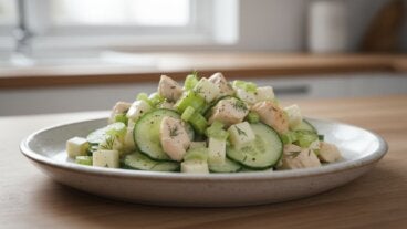 3 ensaladas con pollo que te resuelven una cena ligera