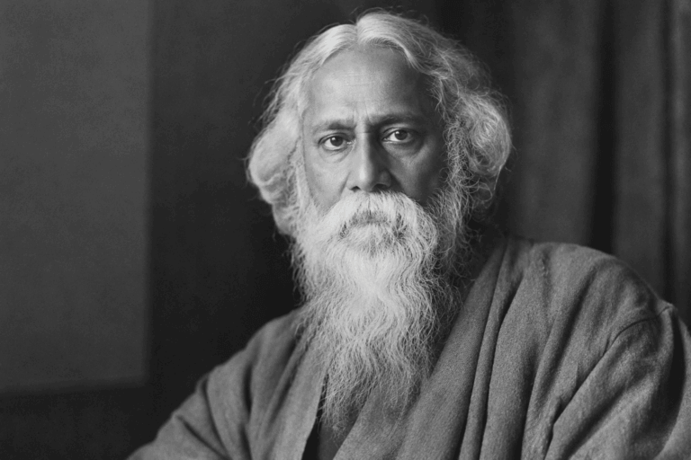 Rabindranath Tagore: “No puedes cruzar el mar simplemente mirando el agua”