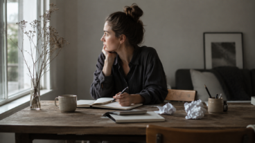 George Bernard Shaw: “Sin cambiar de idea no hay progreso”: 5 señales de que tu rutina ya te frena