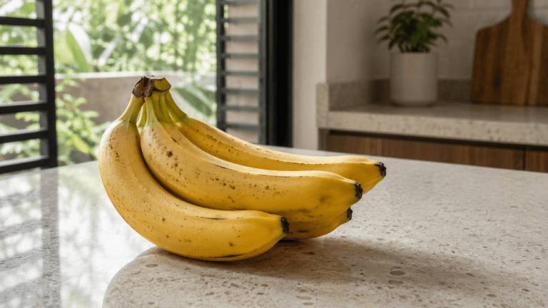 Ni frasco ni bolsa cerrada: cómo conservar los plátanos para que duren más