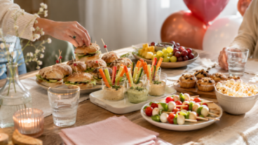 Ideas de snacks para cumpleaños: opciones fáciles, ricas y rendidoras