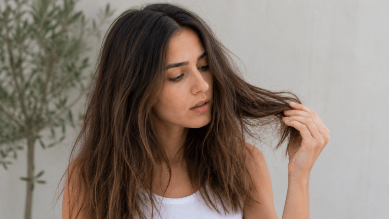 Los 5 errores al lavar el cabello que apagan el brillo aunque uses buenos productos