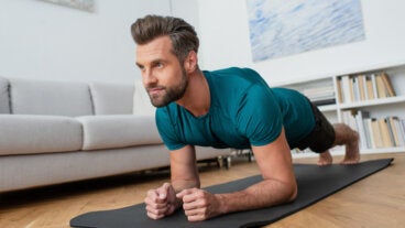 Reto de 21 días con ejercicios de autocarga para ganar fuerza sin gimnasio