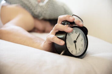 Levantarte temprano no siempre es lo ideal: cuál es el mejor horario para despertar