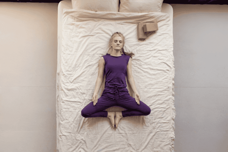 6 posturas de yoga para hacer por la noche y descansar mejor
