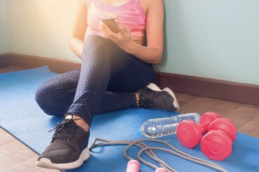 7 minutos de ejercicio son suficientes: rutina exprés para trabajar todo el cuerpo y notar cambios